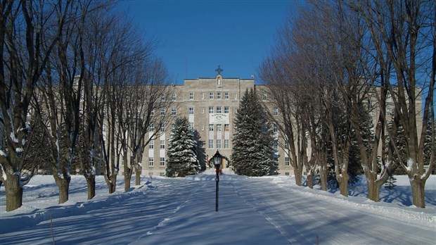 Journée de grève au Collège Esther-Blondin