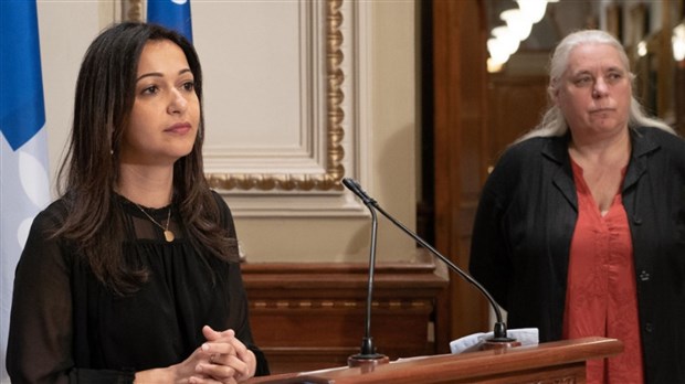 Québec solidaire propose une liste de cadeaux de Noël pour le gouvernement