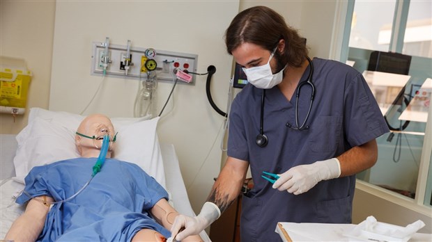 Nouveau programme pour infirmier/infirmière auxiliaire au Cégep à Joliette 