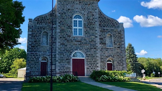 « Poésie à l’ombre du clocher », un événement gratuit et rassembleur bientôt à St-Norbert