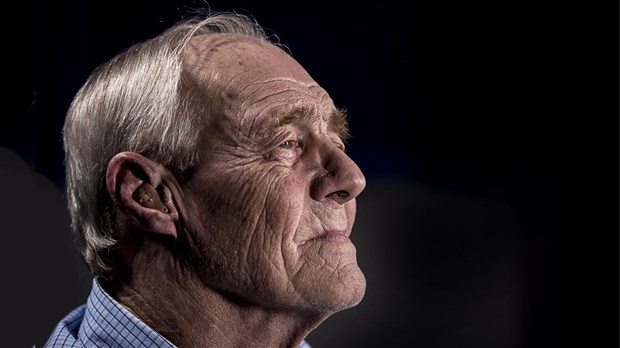 Un moment d'échange et des outils de stimulation cognitive sont livrés chez les aînés