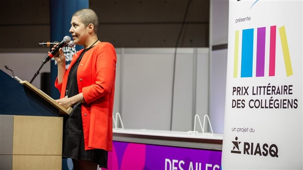 Le roman Là où je me terre de Caroline Dawson remporte le Prix littéraire des collégiens