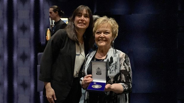  La Médaille du Lieutenant-gouverneur pour les aînés remise à Fernande Belleau
