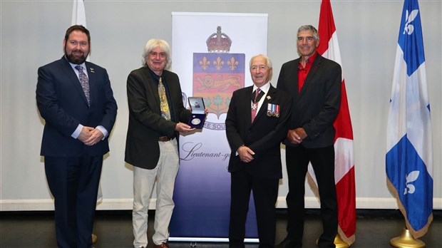 Le Joliettain Gilbert Boulet reçoit la médaille du lieutenant-gouverneur