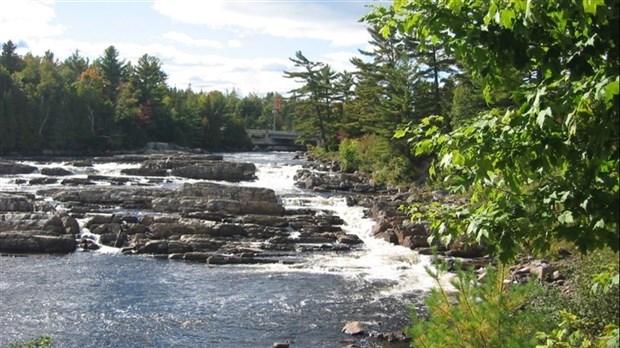 Le maire de Rawdon rappelle les mesures de sécurité du Parc des Cascades
