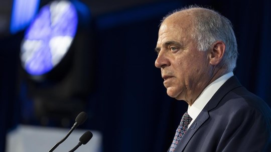 Pierre Fitzgibbon évoque des hausses de tarifs pour les entreprises