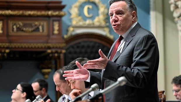 François Legault demande aux enseignants de penser aux enfants et d'arrêter la grève