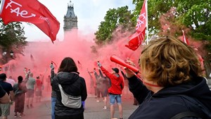Des manifestations hautes en couleur contre la réforme Drainville