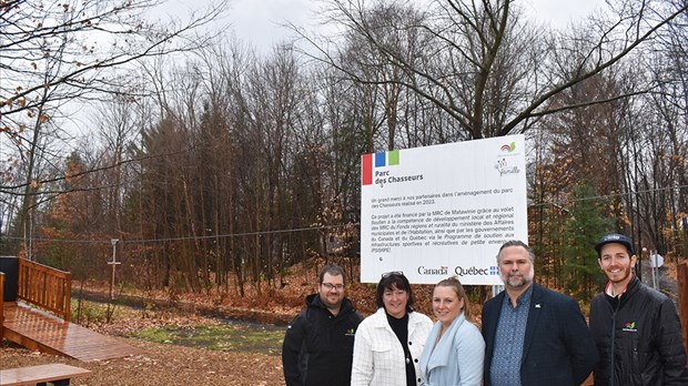 Inauguration du parc des Chasseurs à Saint-Félix-de-Valois