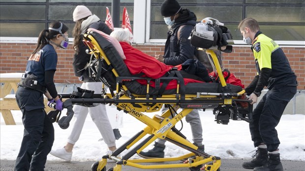 Grève de 14 syndicats de paramédics dans plusieurs régions du Québec