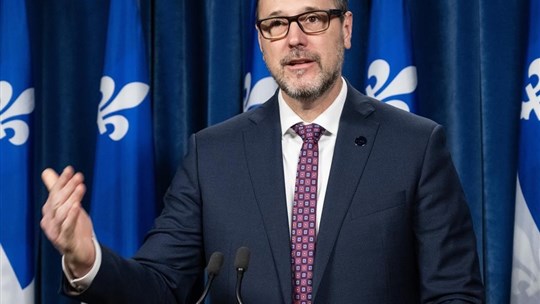 Loi 21: Québec veut renouveler la clause dérogatoire pour préserver la «paix sociale»
