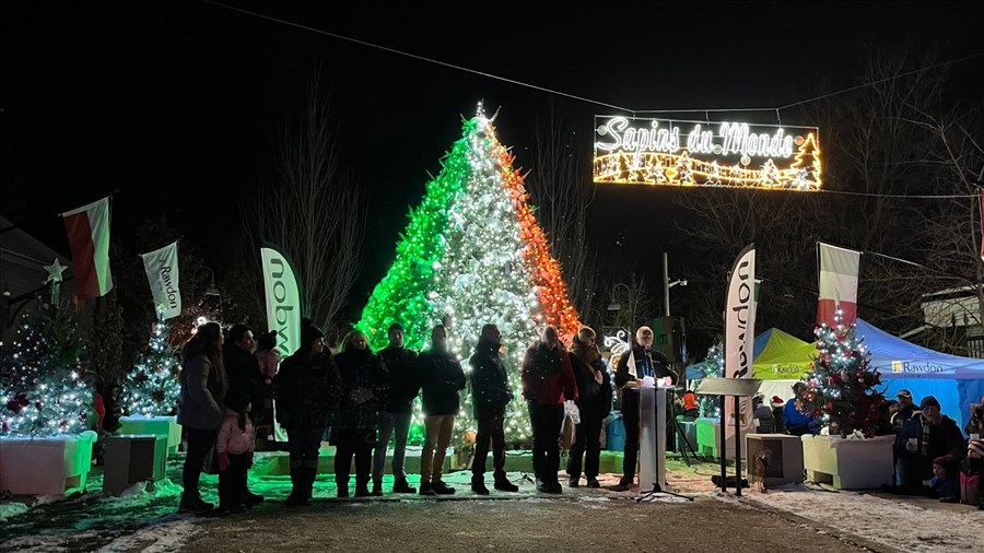 Une troisième année pour l’illumination des Sapins du monde à Rawdon