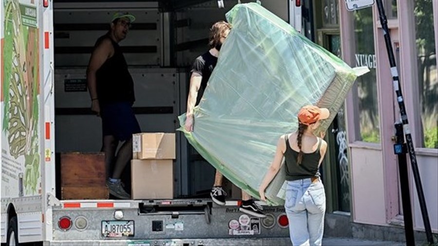 Un autre 1er juillet de déménagements sous le signe de la crise du logement