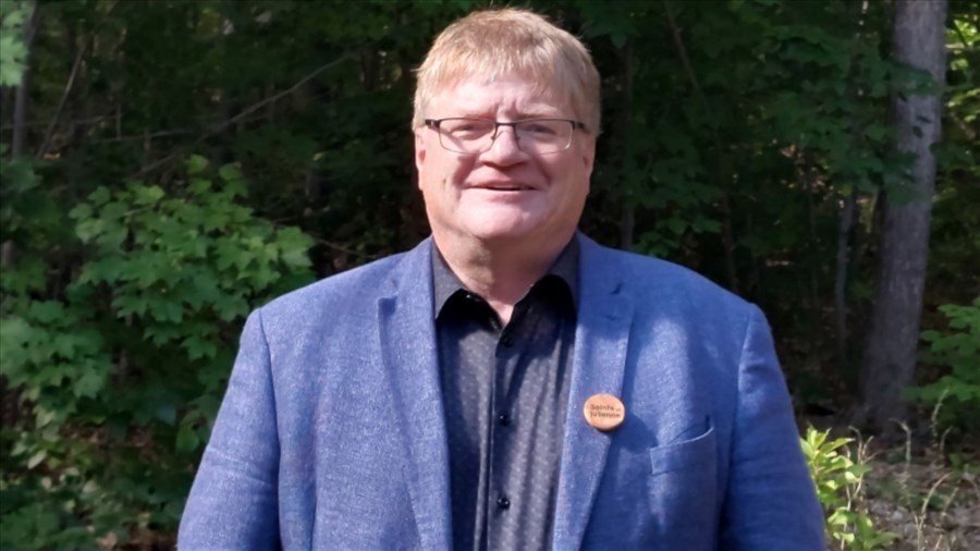 Stéphane Breault brigue le poste de maire de Sainte-Julienne