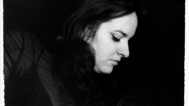 Un premier single pour l’artiste lanaudoise Elisabeth Mottard