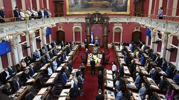 Les travaux parlementaires reprennent à Québec après l'élection de Fréchette