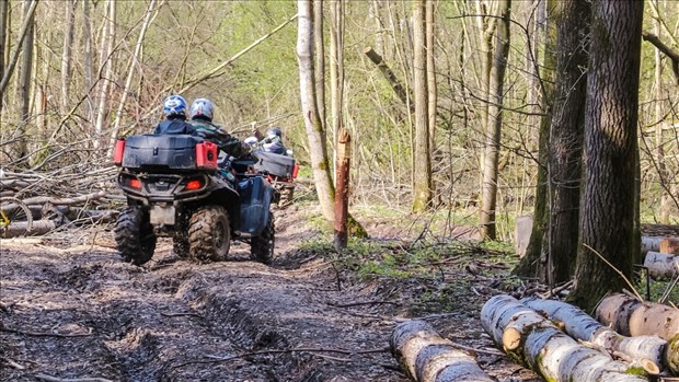 Québec accorde près de 260 000 $ aux clubs de VTT de Lanaudière
