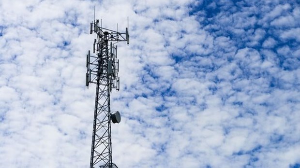 Plus de 27 millions $ pour 17 nouvelles tours cellulaires au Québec
